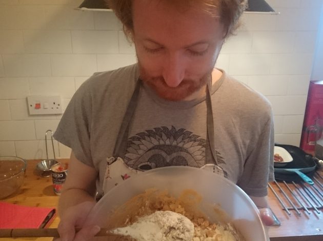 andy dudfield cooking cookies for show and tell 